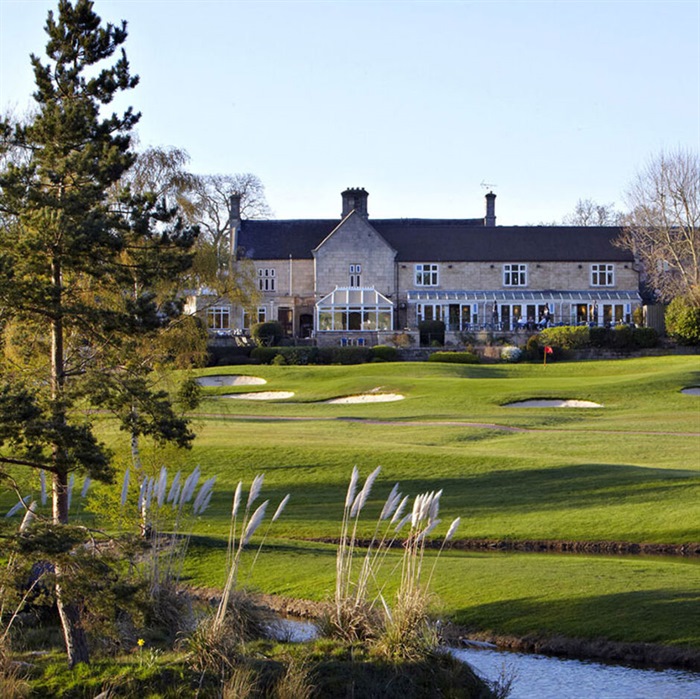 Lot 09 * Round Of Golf For 4 Plus Breakfast or Lunch At Horsley Lodge Golf Club
