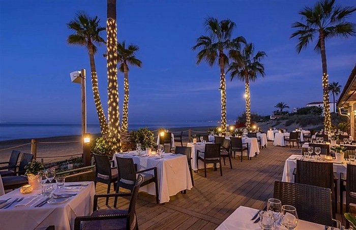 Lot 02 * Enjoy A Fabulous Meal At The Beautiful Beach House Restaurant in Elviria, Marbella With A €250 Dining Voucher